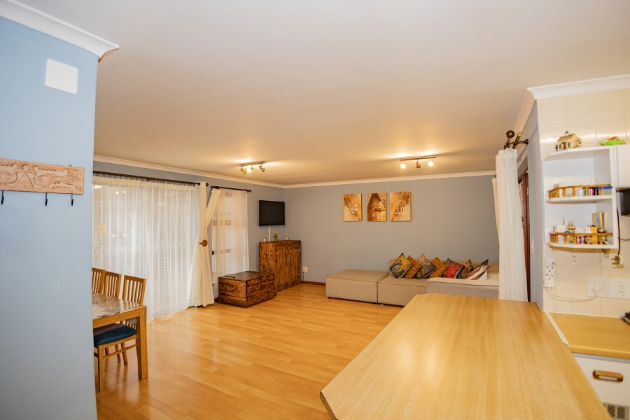 3 Bedroom Property for Sale in Oakdale Western Cape